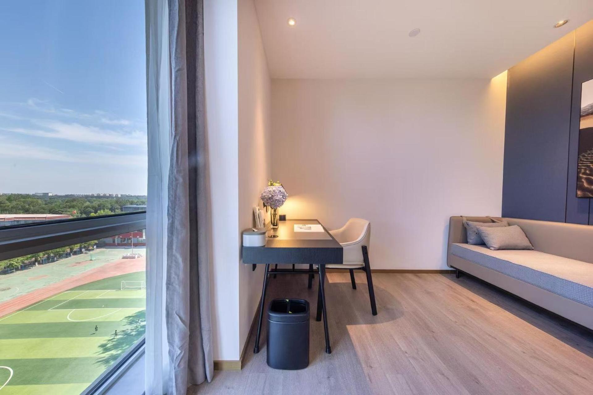 Khách sạn Atour Capital Airport New International Exhibition Center 4*